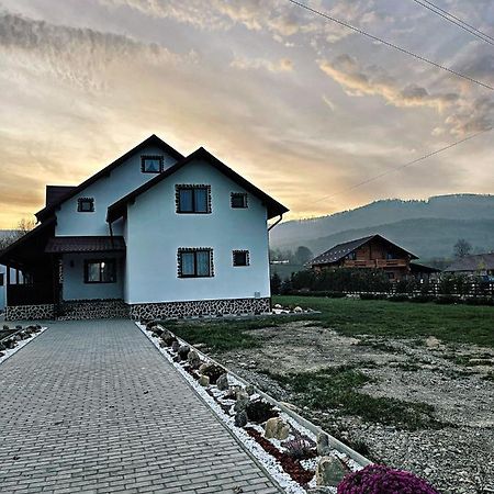 Вілла Casa Din Podirei Capu Cimpului Екстер'єр фото